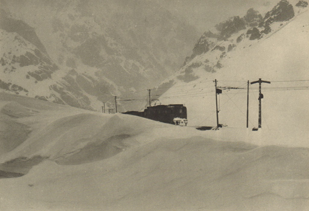 CHILE. Estacion ''caracoles'' del F.C.Transandino en invierno. Railways 1932